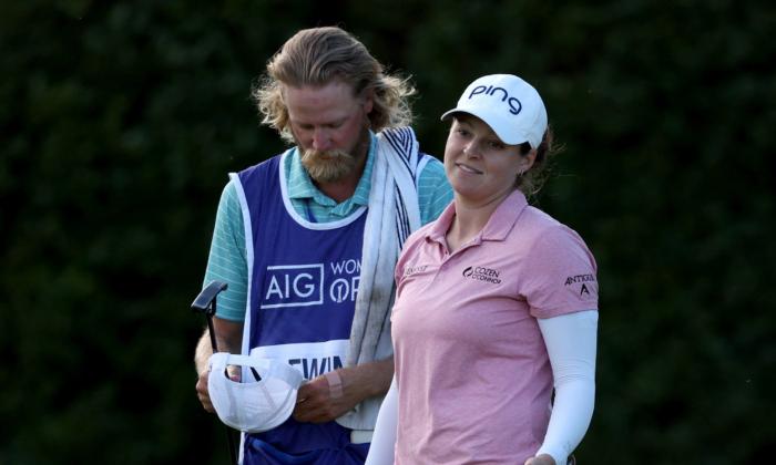 Ally Ewing Claims 1-stroke Lead at AIG Women's Open