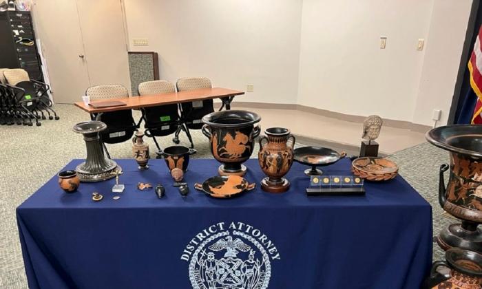 Italy Gets Back 266 Antiquities From New York Seizures After Collector Approaches Houston Museum