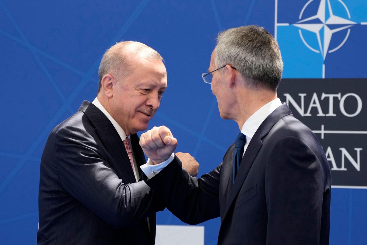 Turkey Quietly Renounces NATO Links, But Not NATO Benefits