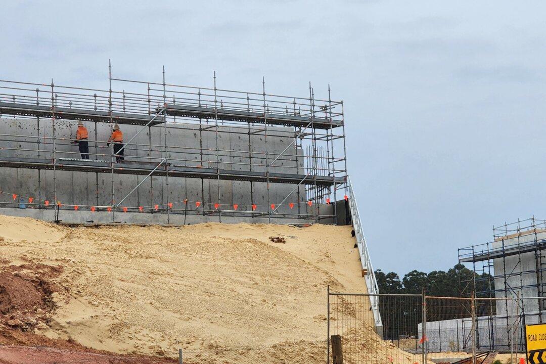 Australia’s Unemployment Rate Remains Steady at 3.7 Percent in August