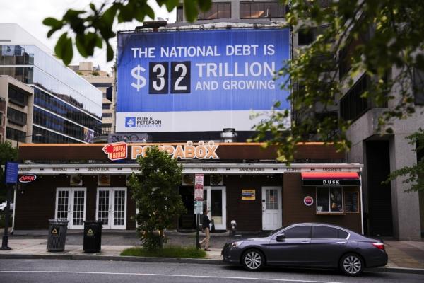 US National Debt Soars $275 Billion in 1 Day