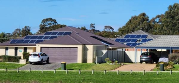 Solar panels can be seen on a roof in Albany, Western Australia on Aug. 14, 2023. (Susan Mortimer/The Epoch Times)