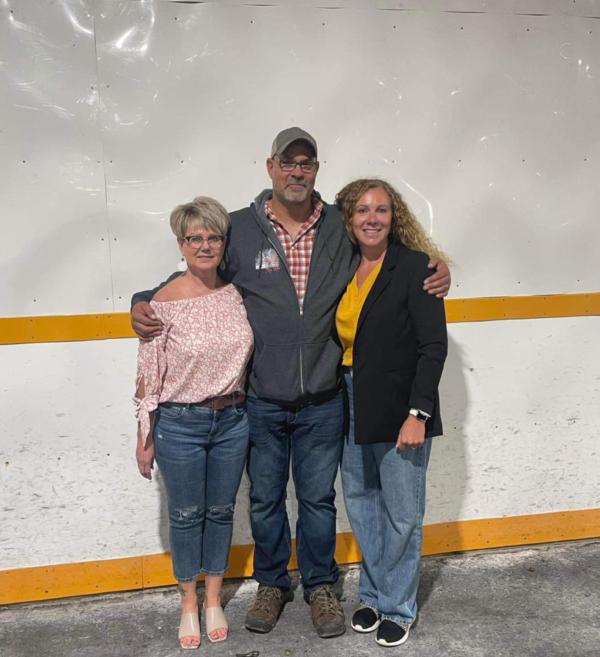 (L-R) Debbie Wall, Chris Barber, and Melissa Martens at a fundraising event for Mr. Barber at the Wymark Rink in Wymark, Sask., on Aug. 12, 2023. (Courtesy of Debbie Wall)