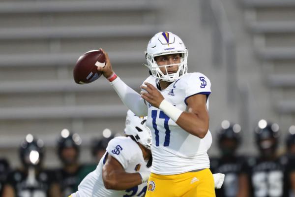 Nick Starkel (17) of the San Jose State Spartans fires a pass downfield during the first half of the game against the Hawaii Rainbow Warriors at the Clarance T.C. Ching Complex in Honolulu, Hawaii, on Sept. 18, 2021. (Darryl Oumi/Getty Images)