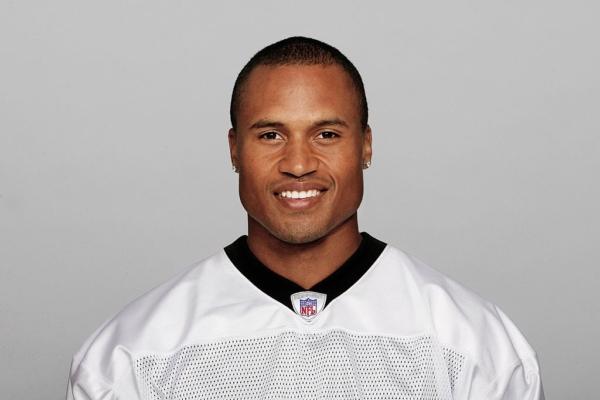Aaron Stecker of the New Orleans Saints poses for his 2007 NFL headshot at photo day in New Orleans, La. (Getty Images)