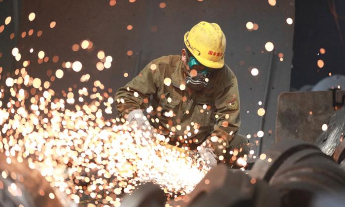 China’s Manufacturing Activity Shrinks for 5th Straight Month