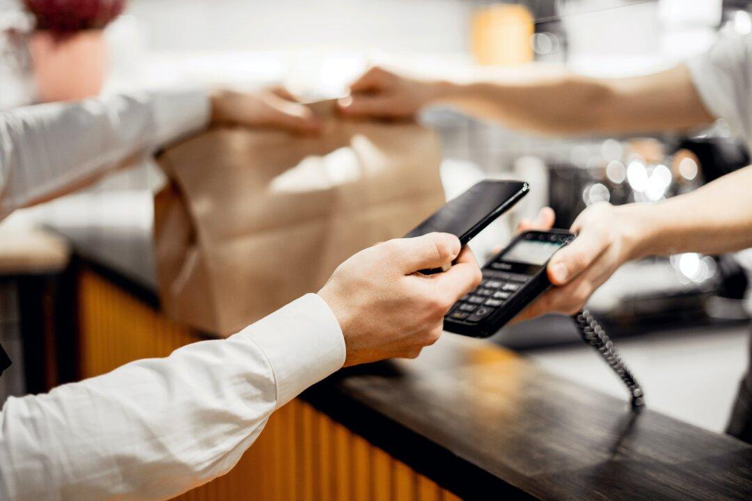 San Francisco Fed Warns That Americans Are Running Out of Excess Savings This Quarter