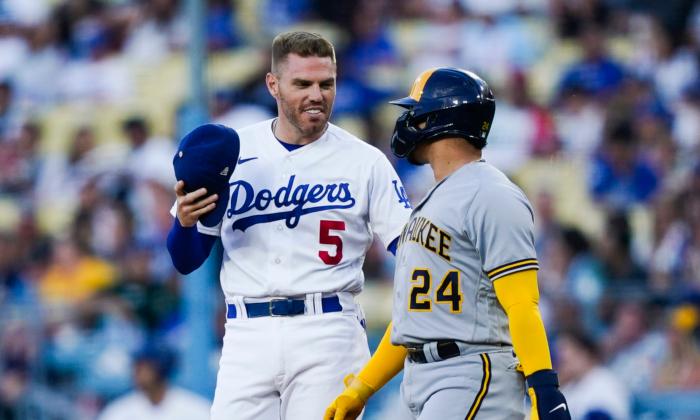 Dodgers Win 9th in a Row With 6–2 Victory Over Brewers in Matchup of NL Division Leaders