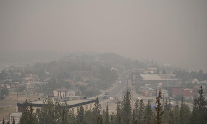 Firefighters Hoping for Rain for 'Reprieve' in Battling Wildfires in Alberta-NWT