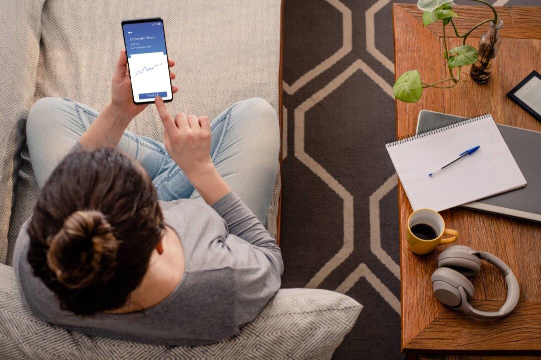 What Are ‘Lazy Girl Jobs’?