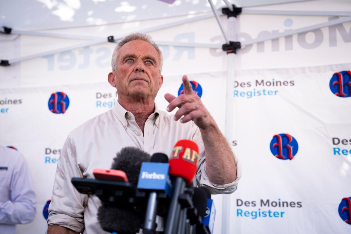 Democratic Presidential candidate Robert F. Kennedy Jr. speaks at the Iowa State Fair in Des Moines on Aug. 12, 2023. (Madalina Vasiliu/The Epoch Times)