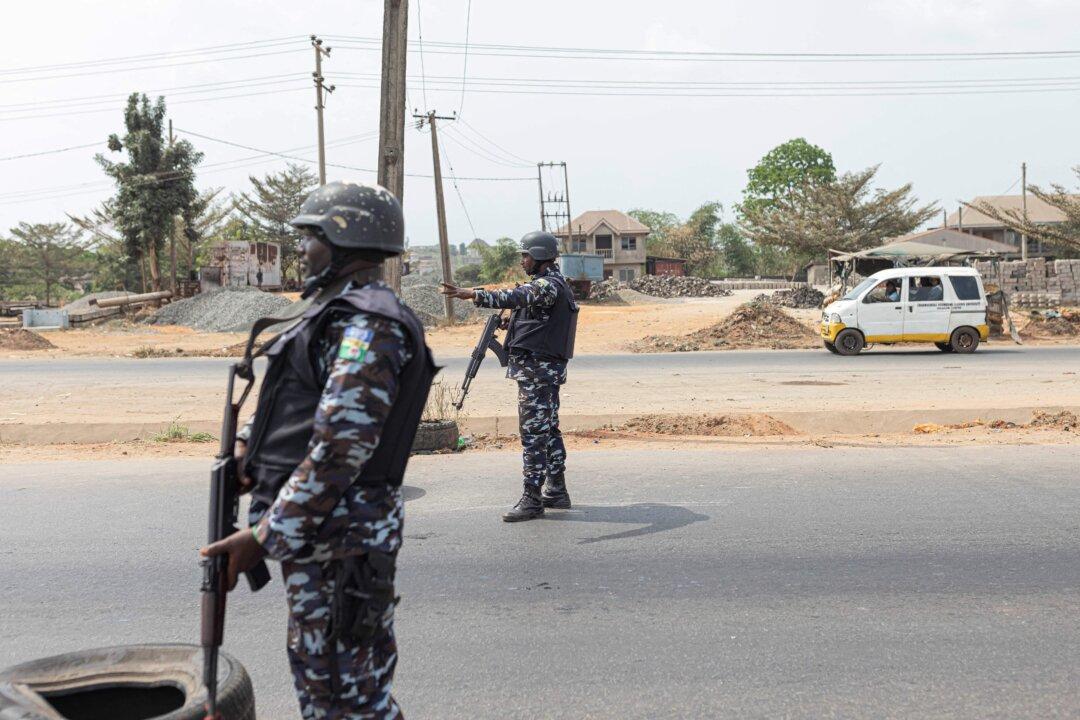 At Least 100 People Killed by Gunmen in North-Central Nigeria, Rights Group Says