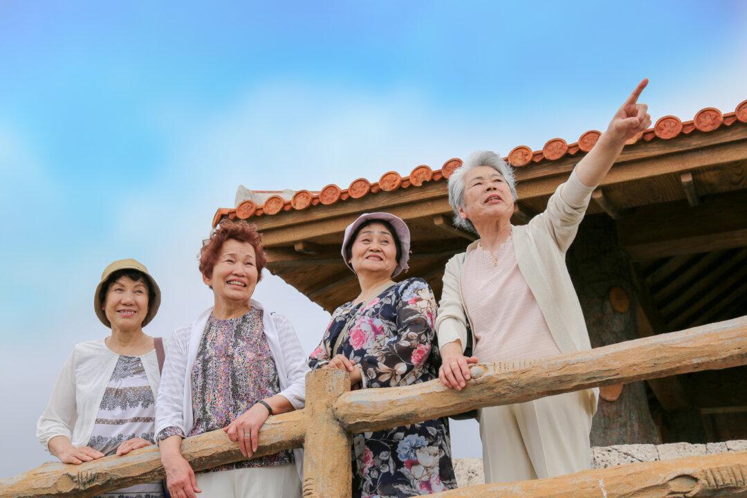 Moai: The Japanese Tradition That Leads to Longer, Happier Life