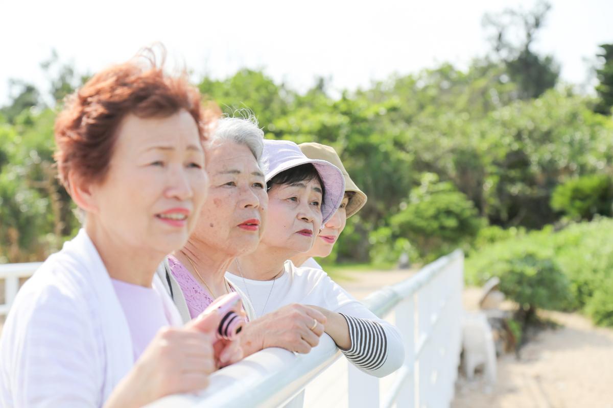 (beeboys/Shutterstock) Research has shown the benefit of social connections on health and longevity.