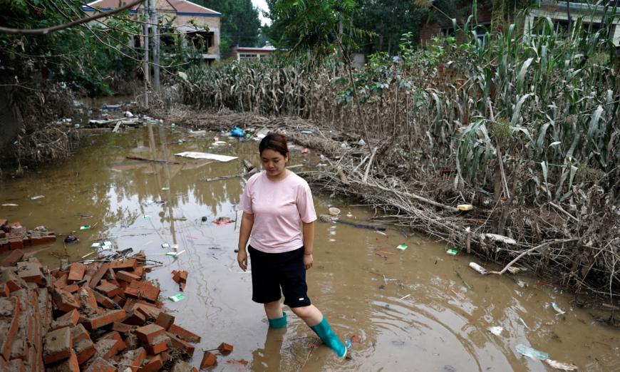 Chinese Armed Police Forbid Videoing During Floods, Resident Says