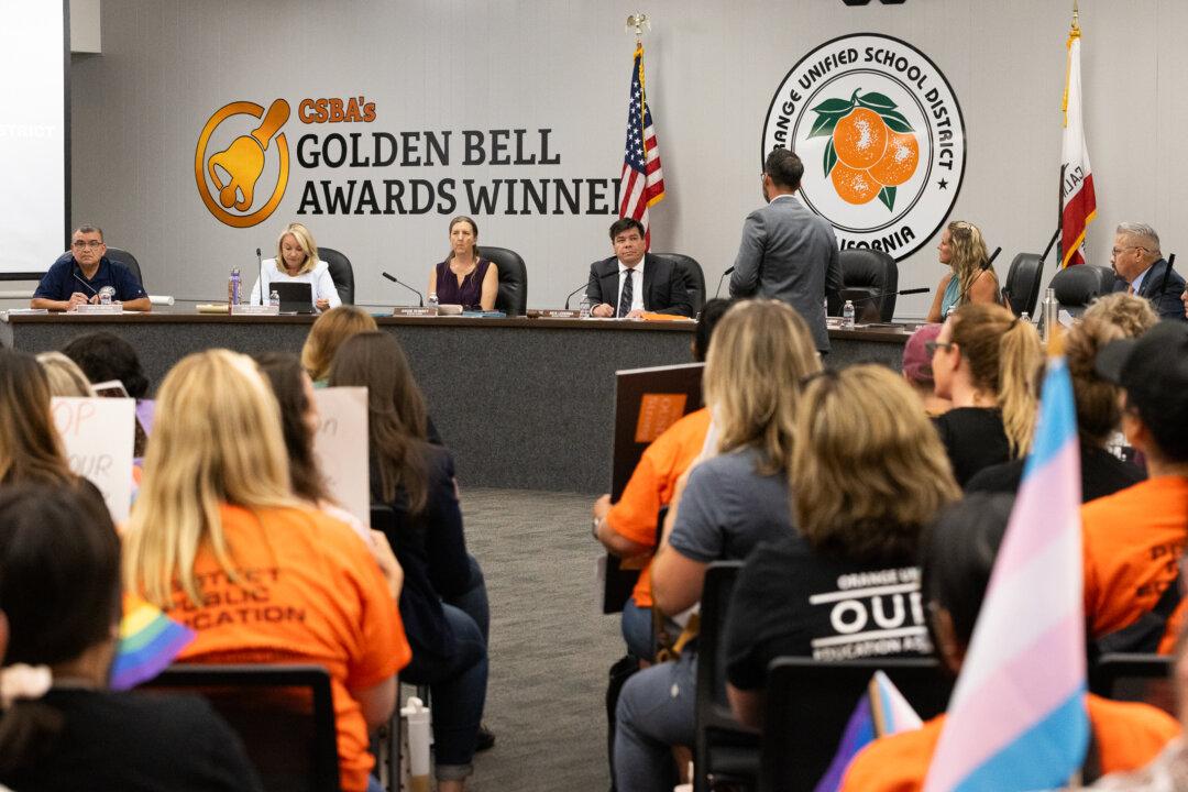 Campaign to Recall Conservative Orange Unified Trustees Submits Enough Signatures to Trigger Election