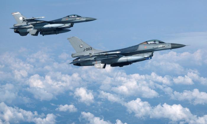 US Approves Sending F-16s to Ukraine From Denmark and Netherlands