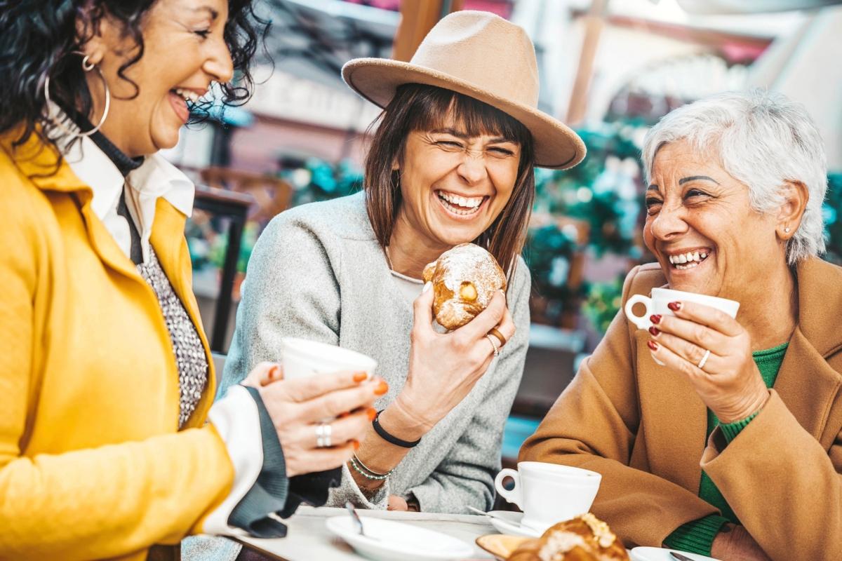 Close social connections are an important aspect of health, happiness, and well-being. (DavideAngelini/Shutterstock)