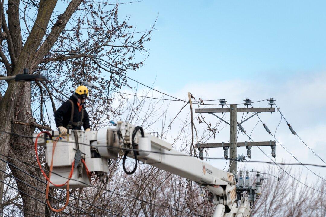 Electricity Output Needs to Double or Triple to Meet Canada’s Climate Goals, Says Report to Senate