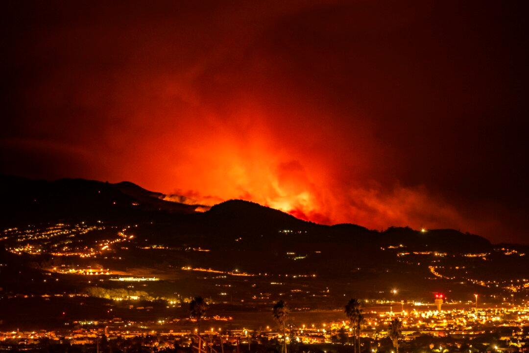 Thousands More Evacuated as Tenerife Fire Rages on Spain’s Canary Islands