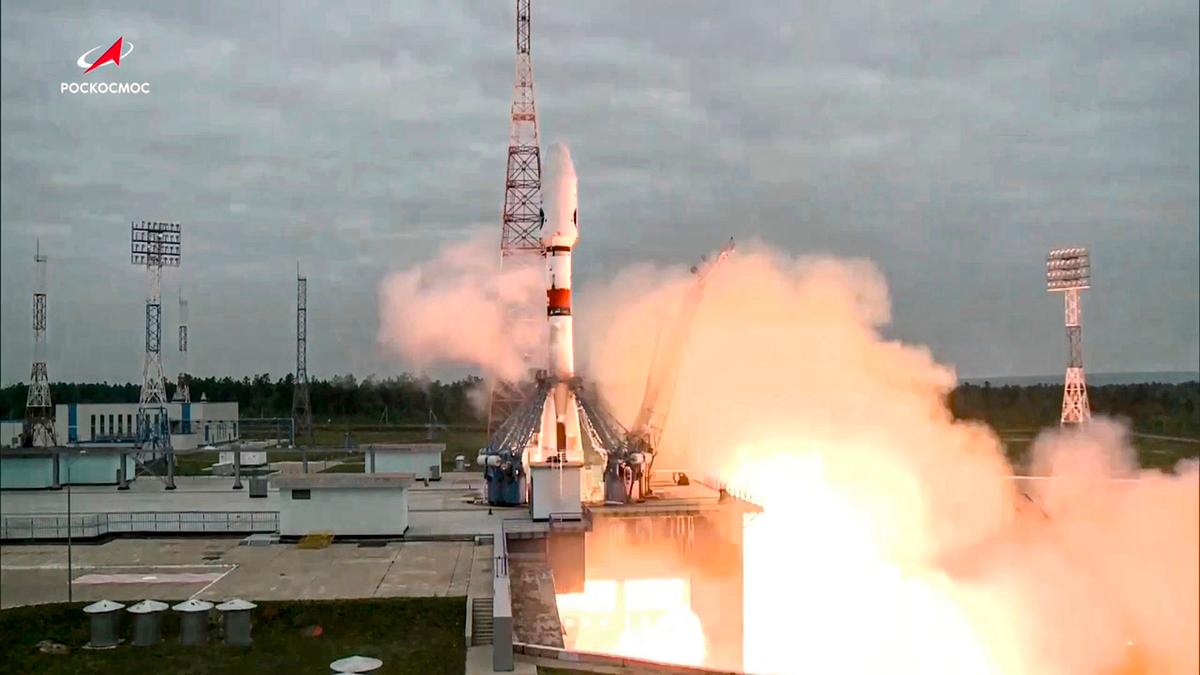 Russia’s Luna-25 Spacecraft Crashes Into the Moon, Ending Its Bid to Reach the Lunar South Pole