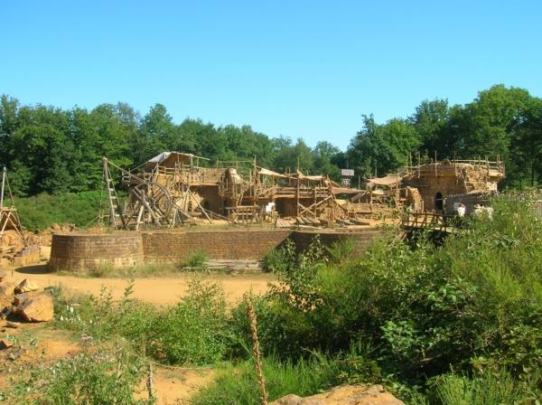 A castle must be built in the right setting, near a forest and quarry. (Courtesy of Guédelon)