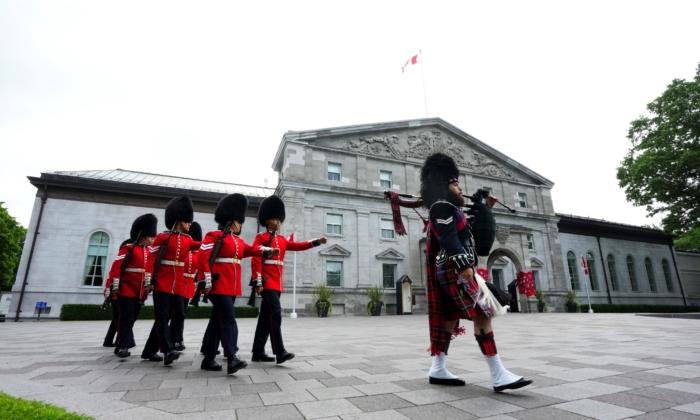 MPs Vote to Probe $8M Expenditure For Rideau Hall Barn