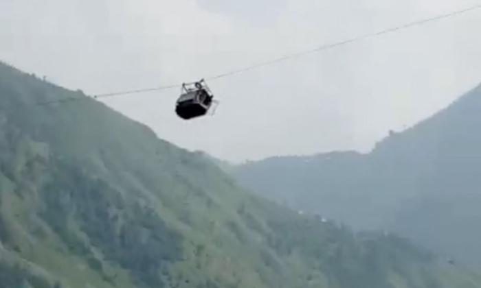 Pakistan Cable Car Ordeal Ends With All on Board, Mostly Children, Rescued