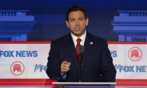 DeSantis Explains Why He Hesitated to Raise His Hand During Debate as Show of Support for Trump