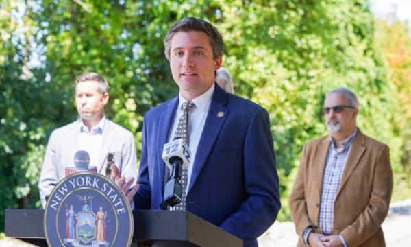 Sen. James Skoufis (D-N.Y.) announces $100 million capacity improvements on the Port Jervis Line at Harriman Train Station in Harriman, N.Y., on Aug. 23, 2023. (Cara Ding/The Epoch Times)