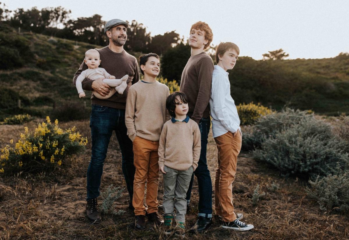 Dad Marc and the de la Motte boys. (Light by Iris Photography)