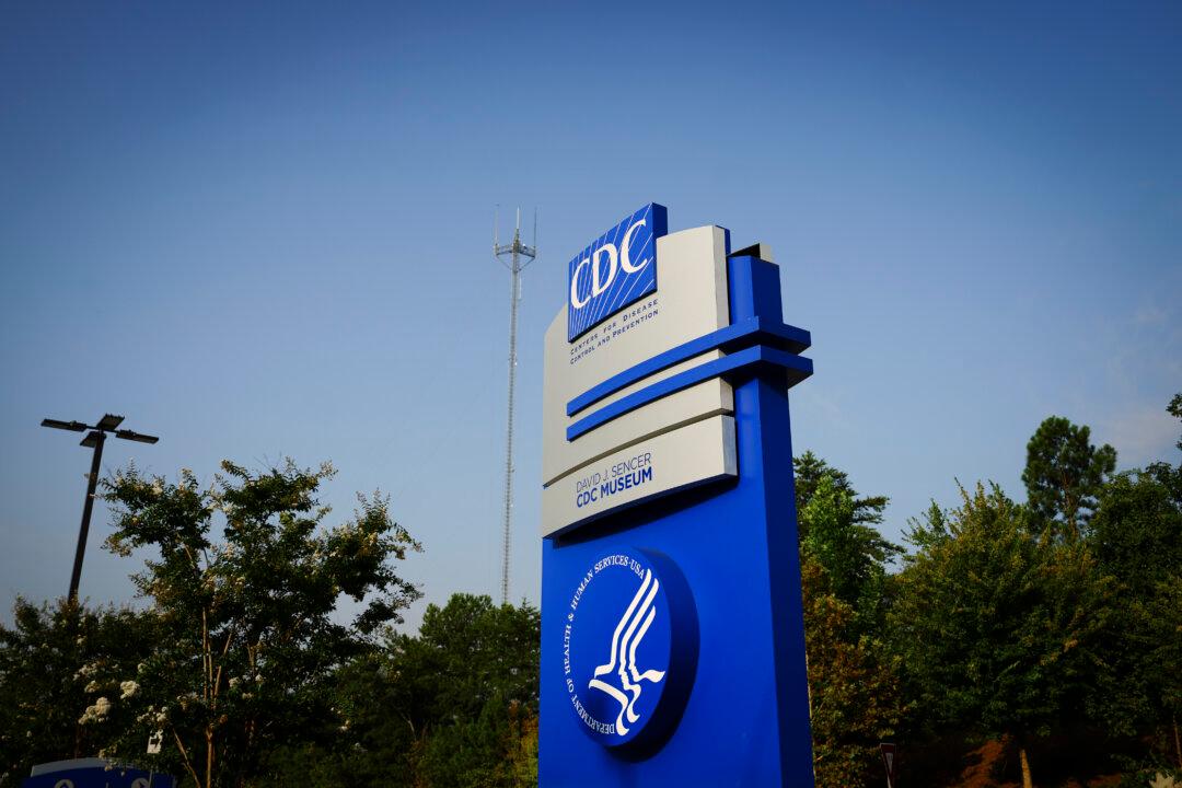 More People Should Be Getting New COVID-19 Vaccines: CDC