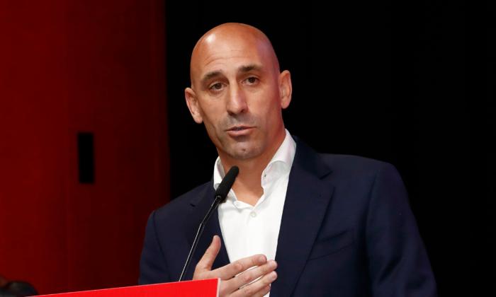 FIFA Suspends Spain Soccer Federation President Luis Rubiales for 90 Days After World Cup Final Kiss