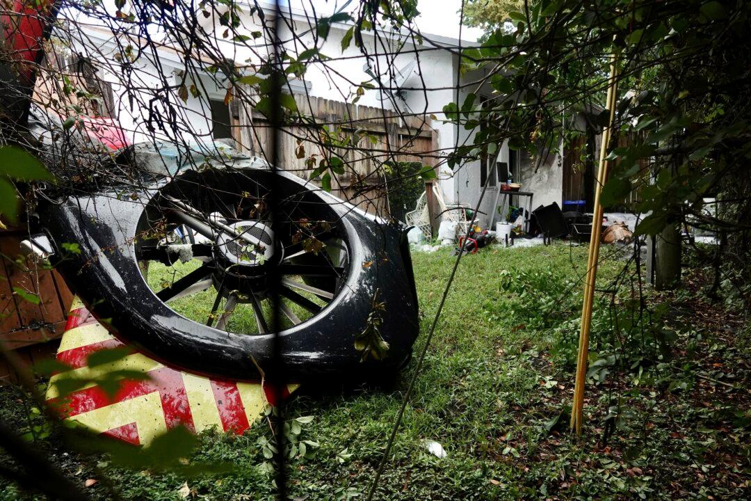 Rescue Helicopter Crashes Into Florida Apartment Complex, Killing Fire Captain and Resident
