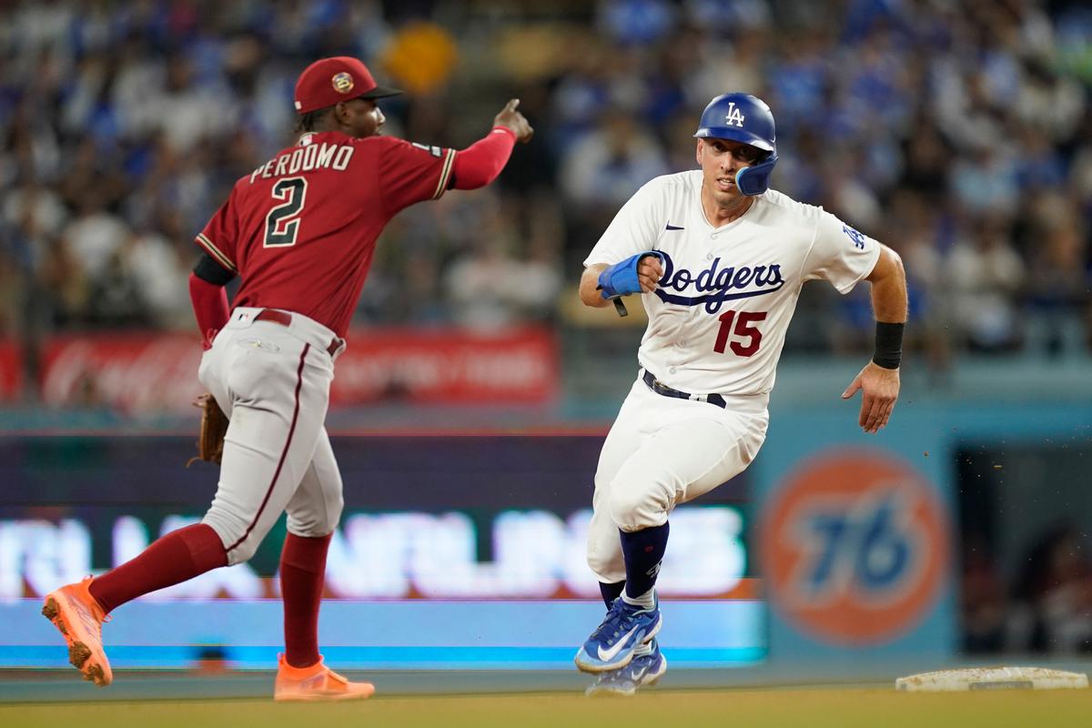 Freeman and Heyward Homer, Dodgers Beat Diamondbacks 7–0 for 3-Game Sweep