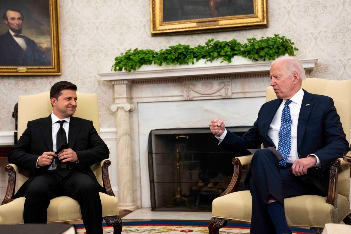 President Joe Biden meets with Ukrainian President Volodymyr Zelenskyy in the Oval Office in Washington on Sept.1, 2021. (Doug Mills/The New York Times via Getty Images)