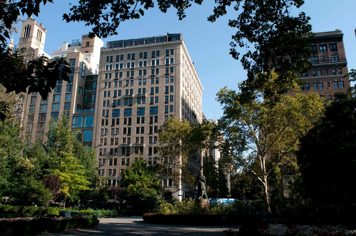 Manhattan’s Historic Gramercy Park Hotel Has New Operator; Reopening Set for 2025