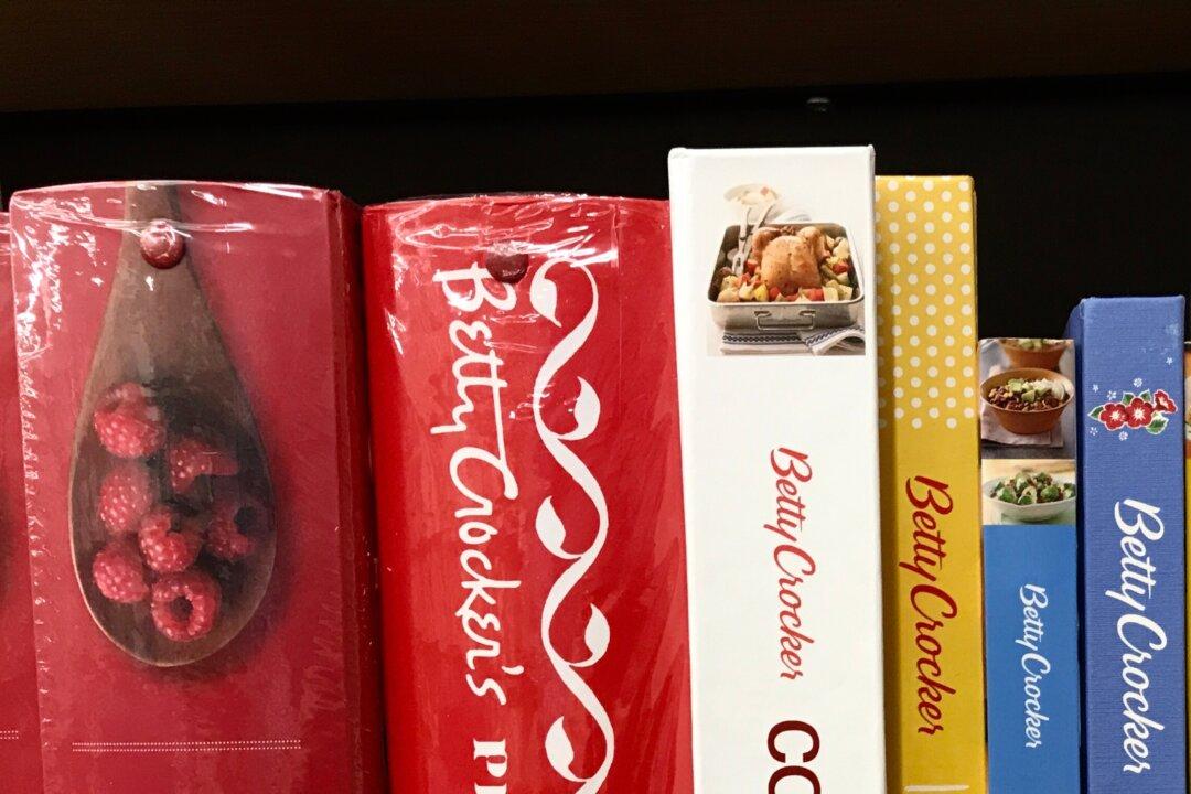 Kay Emel-Powell, a Real-Life Betty Crocker, Dies at 76