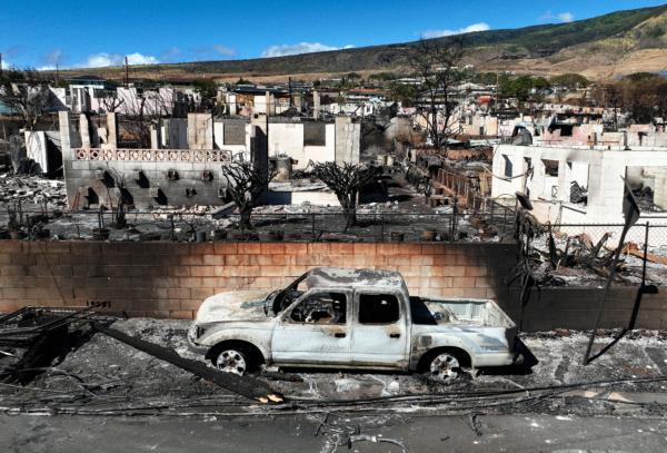 Burned cars and homes in a neighborhood that was destroyed by a wildfire in Lahaina, Hawaii, on Aug. 17, 2023. (Justin Sullivan/Getty Images)