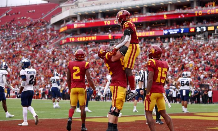 Caleb Williams, No. 6 USC Have a Field Day at Nevada’s Expense