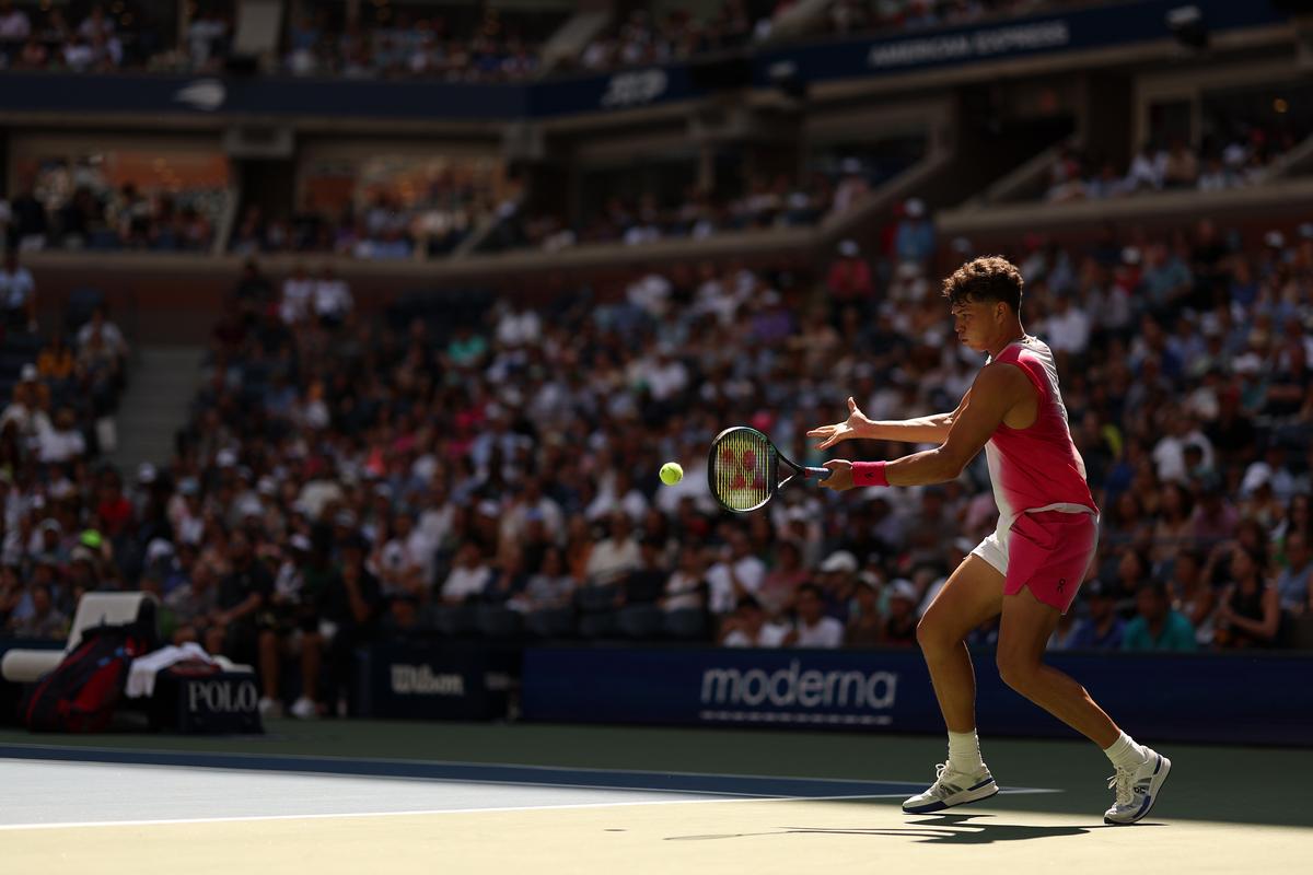 Shelton First Through to Quarters as Action Heats up at U.S. Open, to Meet Tiafoe