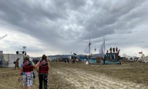 Burning Man a Disaster Like It’s ‘Never Been Seen’: Seasoned Reveler on Nevada Festival Storm