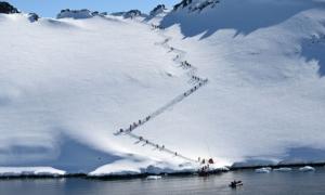 Record Voyage to Uncover Antarctic Climate Mysteries