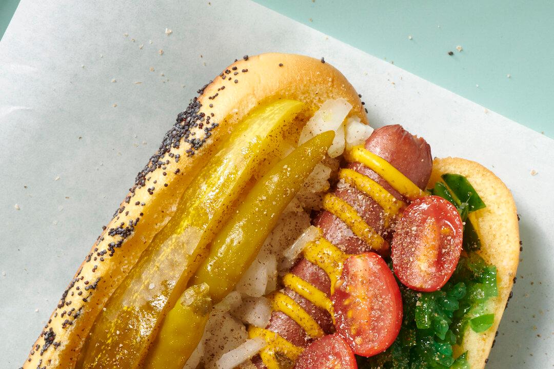 The Secret to Creating Incredible Chicago-Style Hot Dogs at Home