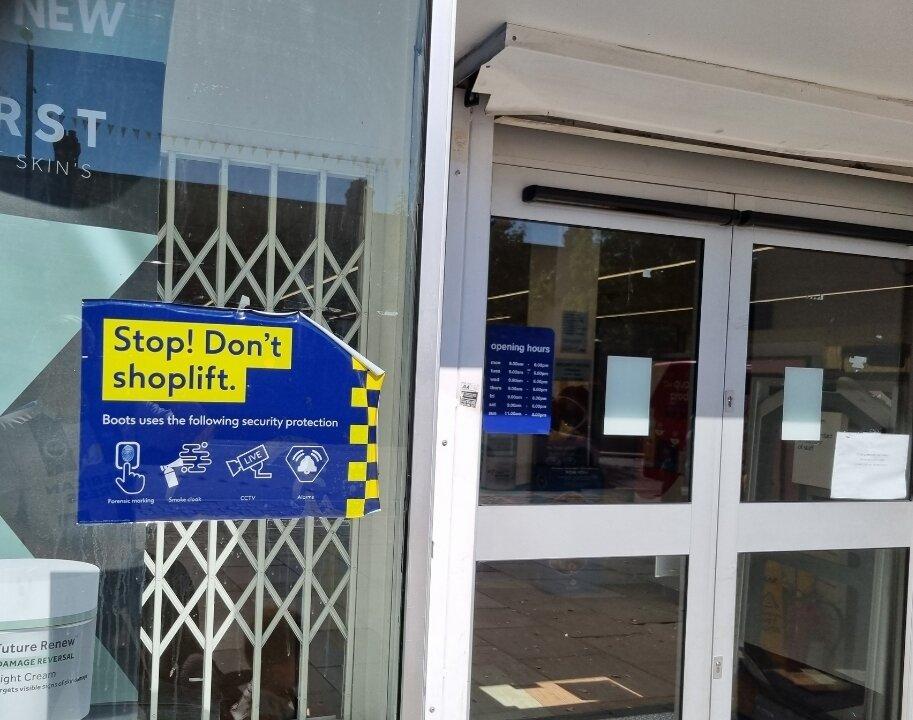 Police Forces Not Treating Violent Assaults on Staff as Blue-Light Priority, Say Retailers