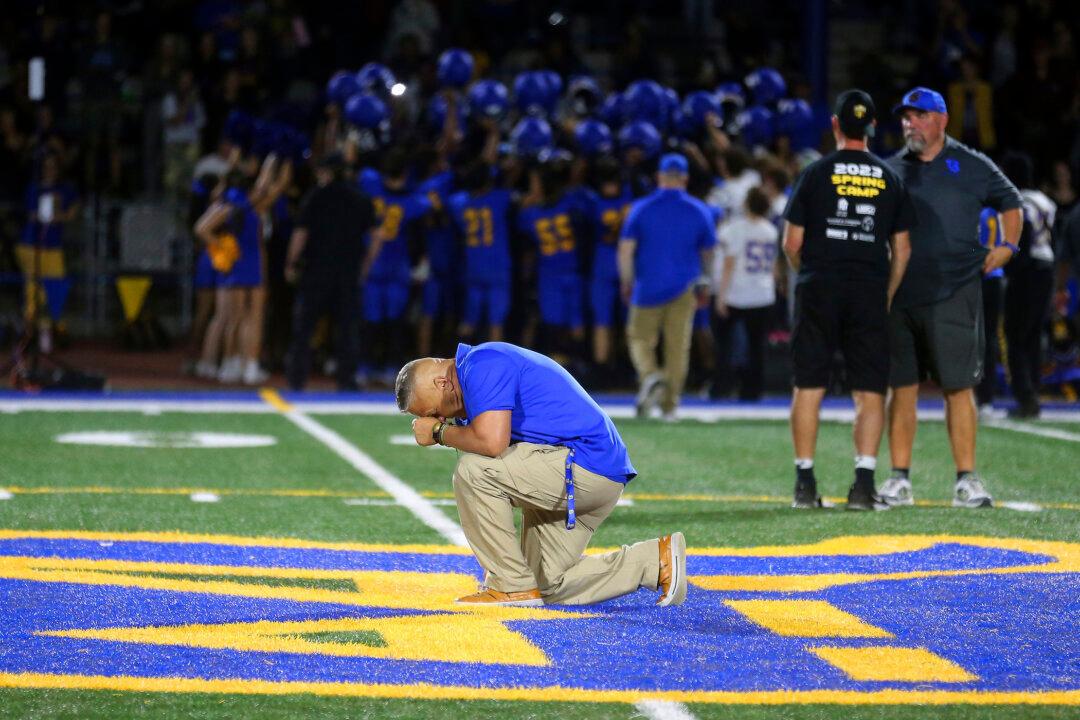 Other States Eye Copying Texas in Allowing Chaplains in Public Schools
