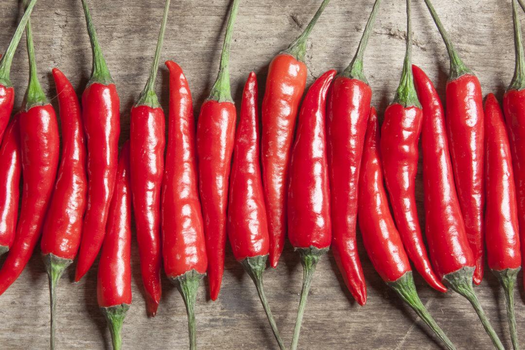 Cayenne Pepper to Strengthen the Heart, Relieve Pain, and Boost the Immune System