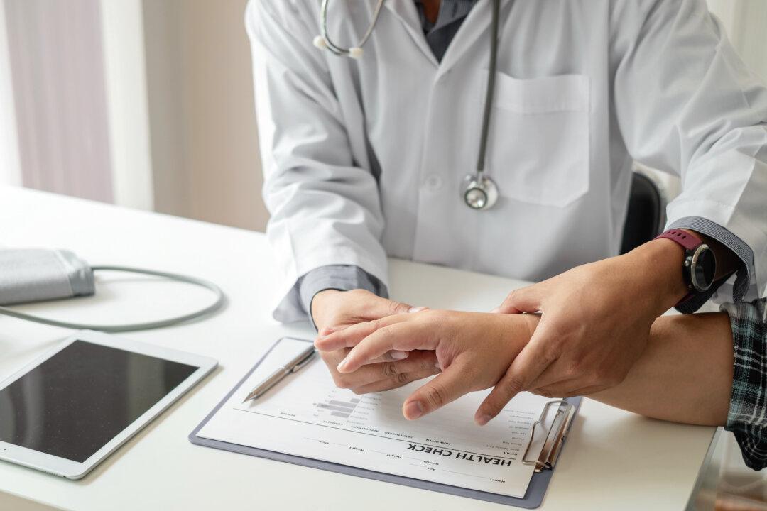 Why Are My Fingernails Blue?