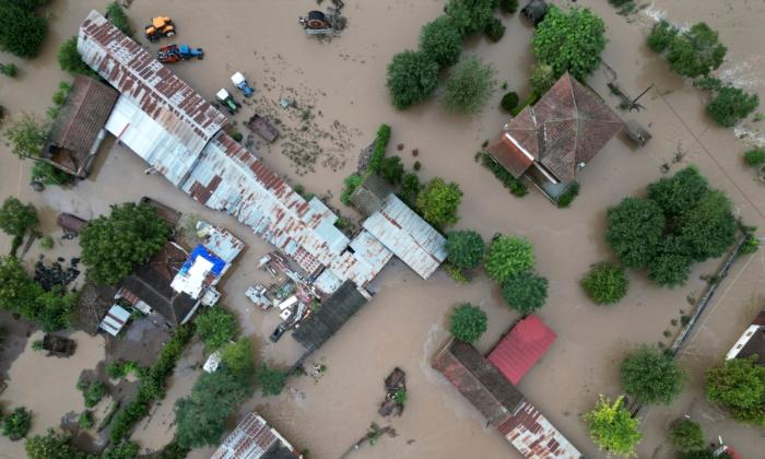 Severe Flooding in Greece Leaves at Least 6 Dead and 6 Missing, Villages Cut Off