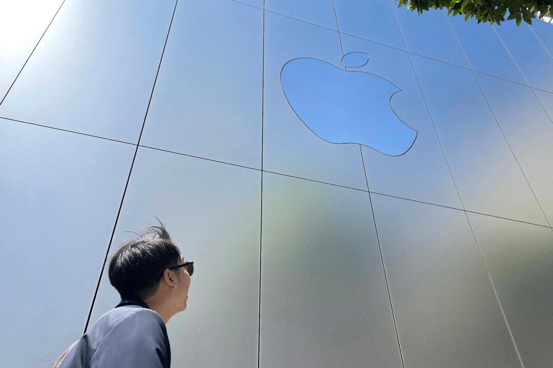 Apple Shares Rebound After $200 Billion Wiped Out Over Fears of China iPhone Ban